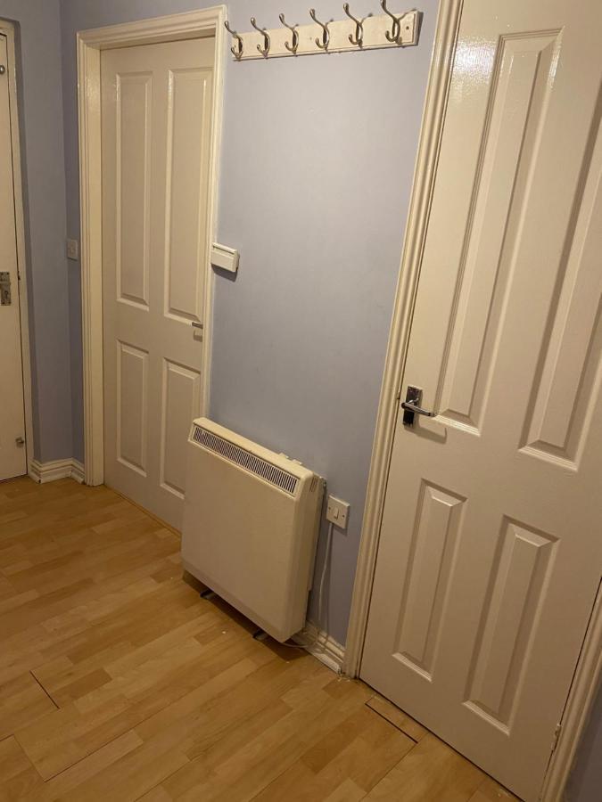 Bambz Apartment 3 แมนเชสเตอร์ ภายนอก รูปภาพ