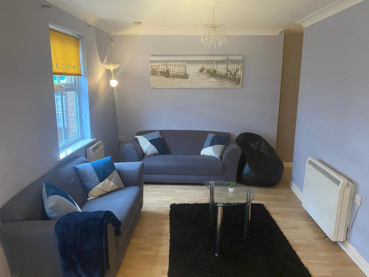 Bambz Apartment 3 แมนเชสเตอร์ ภายนอก รูปภาพ